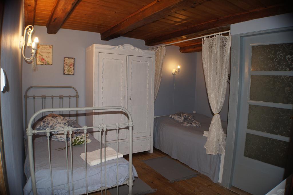 Pensjonat Nostalgia Sosnówka Buitenkant foto
